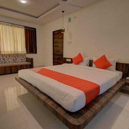 Oyo 24117 Dream Valley Resort Panchgani Exterior photo